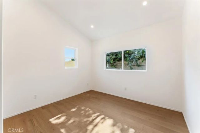 6525 Ruffner Avenue, Lake Balboa, CA 91406