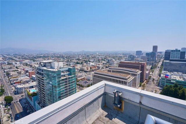 3810 Wilshire Boulevard PH 11, Los Angeles, CA 90010