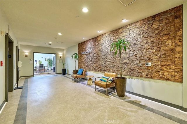 3810 Wilshire Boulevard PH 11, Los Angeles, CA 90010