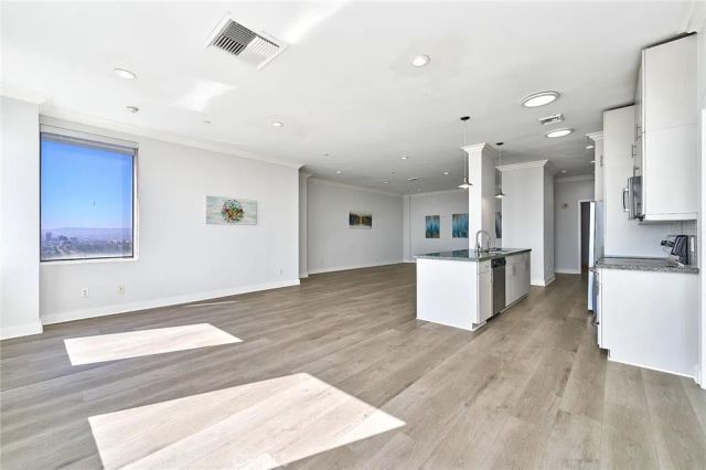 3810 Wilshire Boulevard PH 11, Los Angeles, CA 90010