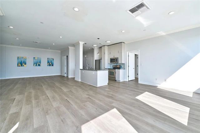 3810 Wilshire Boulevard PH 11, Los Angeles, CA 90010