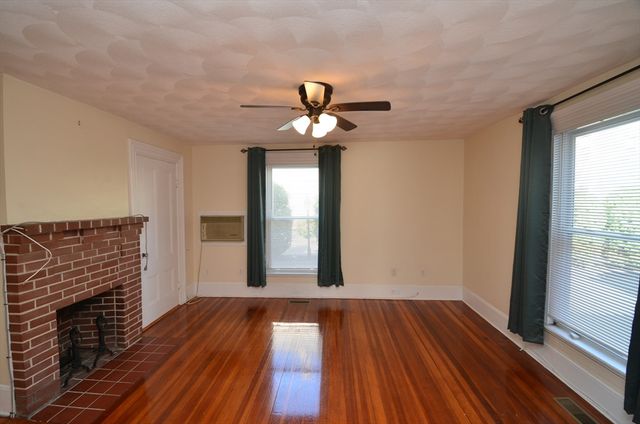 33 W Emerson St 1, Melrose, MA 02176