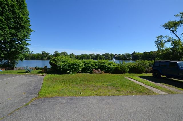 33 W Emerson St 1, Melrose, MA 02176