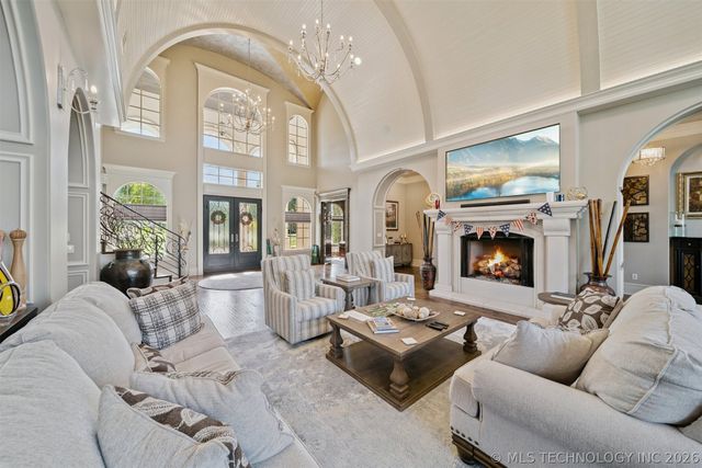 18203 E Anthem Ridge Road, Owasso, OK 74055