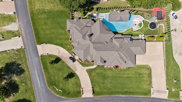 18203 E Anthem Ridge Road, Owasso, OK 74055