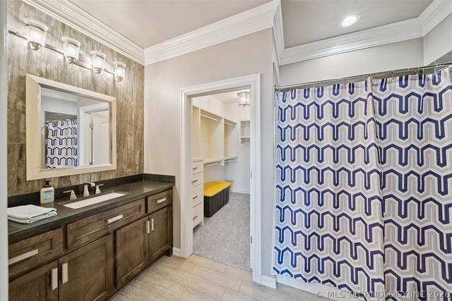 18203 E Anthem Ridge Road, Owasso, OK 74055