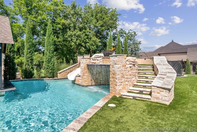 18203 E Anthem Ridge Road, Owasso, OK 74055