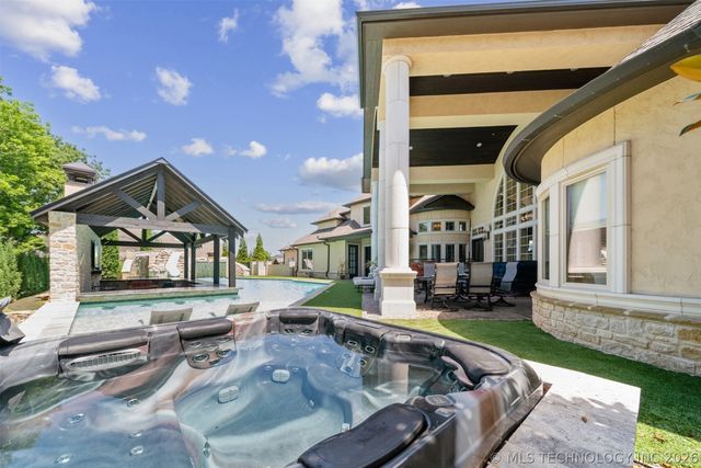 18203 E Anthem Ridge Road, Owasso, OK 74055