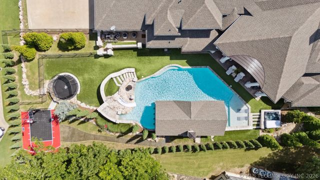 18203 E Anthem Ridge Road, Owasso, OK 74055