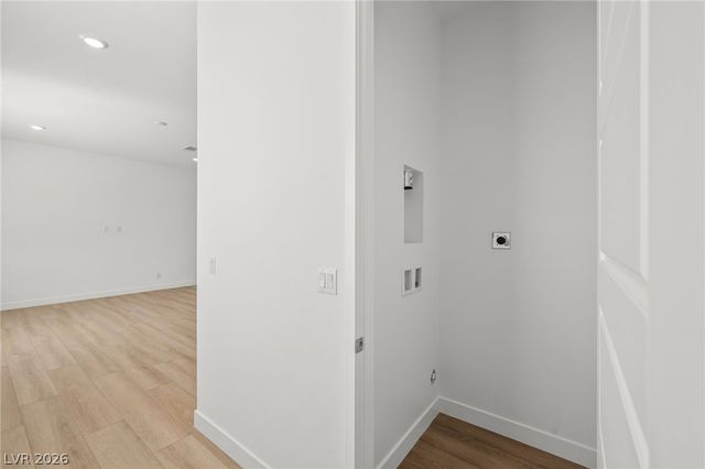 7322 Fire Wire Avenue, Las Vegas, NV 89113