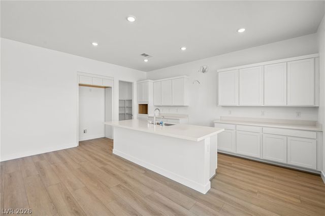 7322 Fire Wire Avenue, Las Vegas, NV 89113