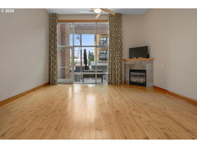 2006 Se MORRISON St D, Portland, OR 97214