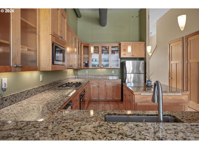 2006 Se MORRISON St D, Portland, OR 97214