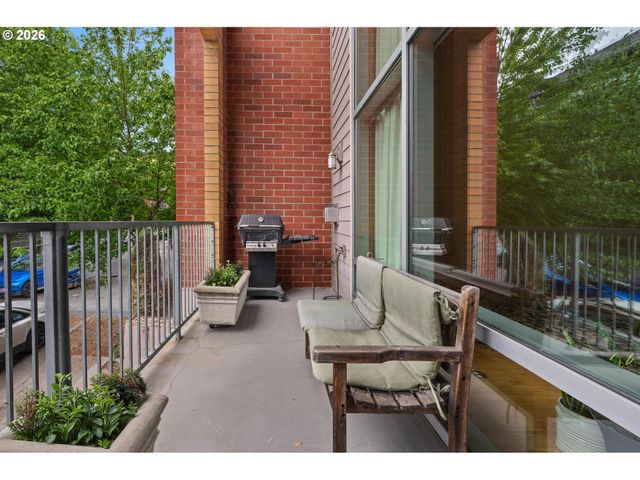 2006 Se MORRISON St D, Portland, OR 97214