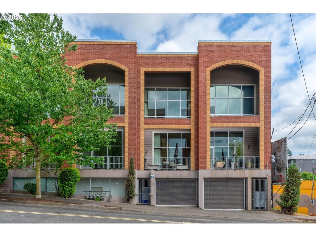 2006 Se MORRISON St D, Portland, OR 97214