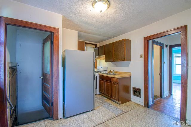 6912 ROBBINS Avenue, Pagedale, MO 63133