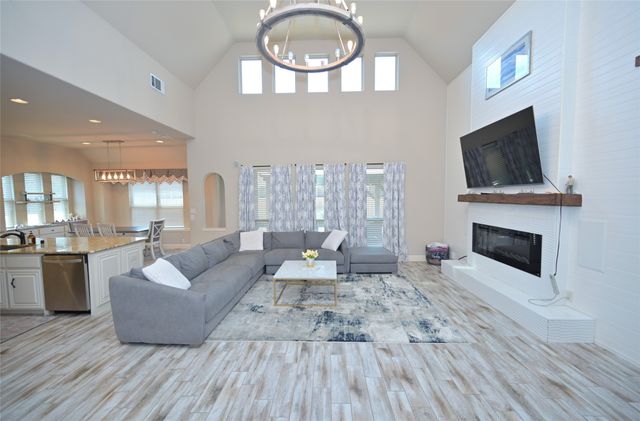 3207 Pampa, Grand Prairie, TX 75054