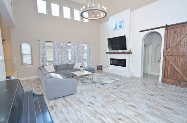 3207 Pampa, Grand Prairie, TX 75054