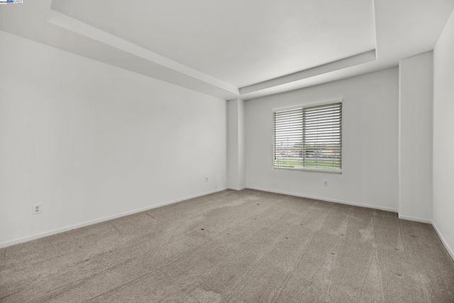 448 Burlington Dr, Tracy, CA 95376