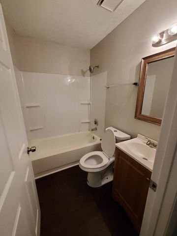 1421 Florence, Madison, TN 37115