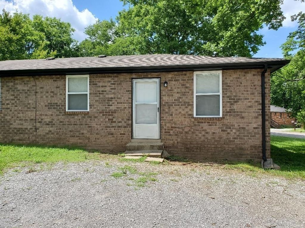 1421 Florence, Madison, TN 37115