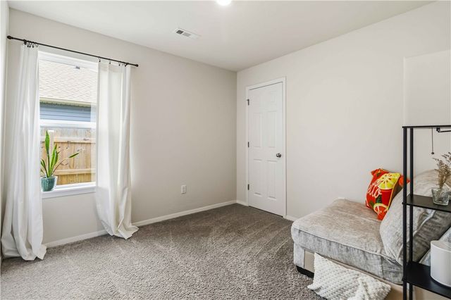 3713 S 2nd Place, Rogers, AR 72758