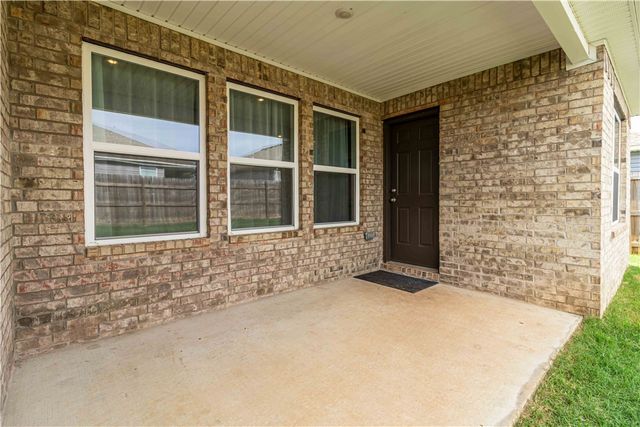 3713 S 2nd Place, Rogers, AR 72758