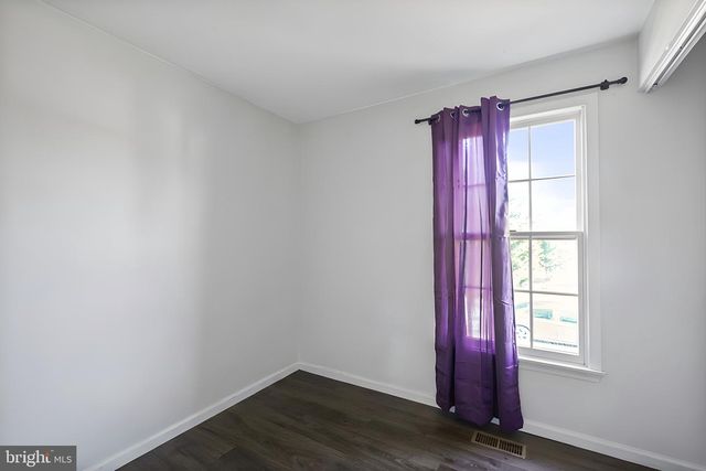 8804 35TH AVE, College Park, MD 20740