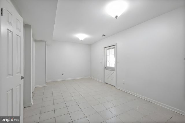 8804 35TH AVE, College Park, MD 20740