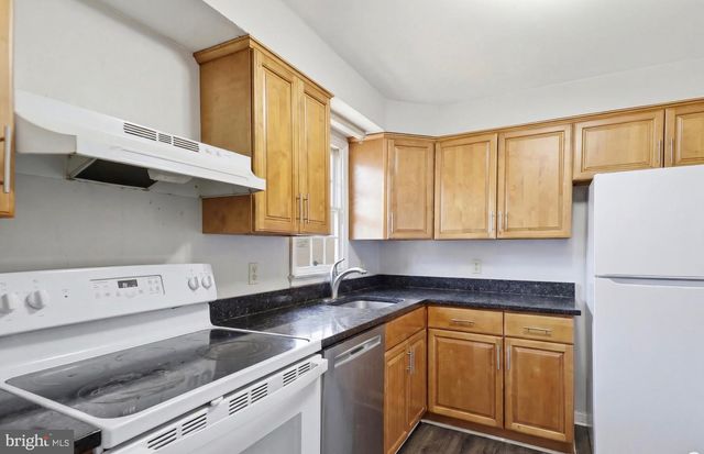 8804 35TH AVE, College Park, MD 20740