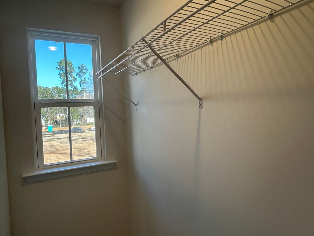 Image 16 of property listing at 475 Martins Creek Boulevard, Summerville, SC 29485