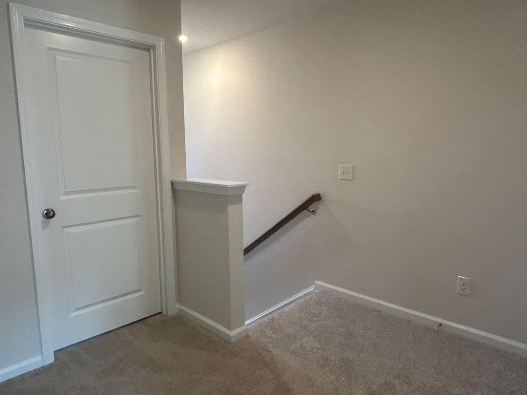 Image 24 of property listing at 475 Martins Creek Boulevard, Summerville, SC 29485