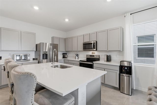 444 MANGROVE SHADE CIRCLE, Apollo Beach, FL 33572