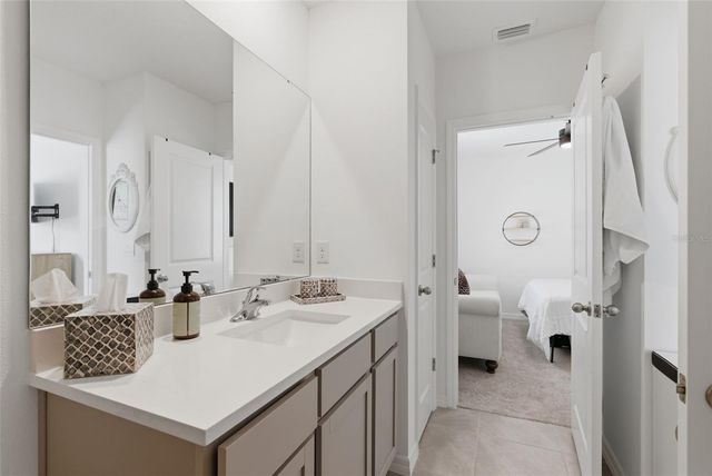 444 MANGROVE SHADE CIRCLE, Apollo Beach, FL 33572