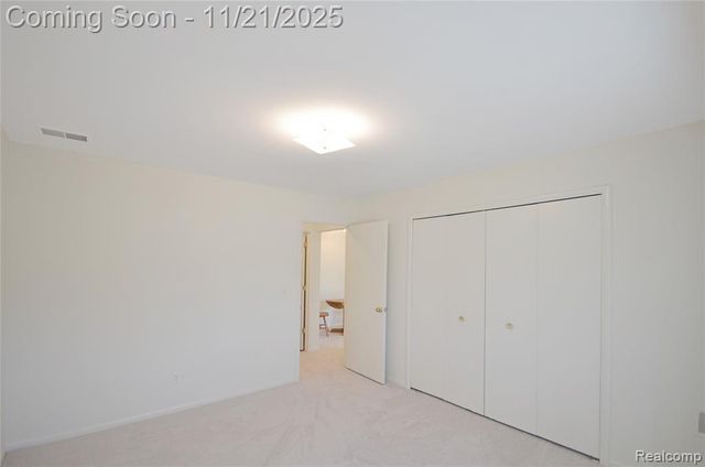 43298 Mound Road 40, Sterling Heights, MI 48314