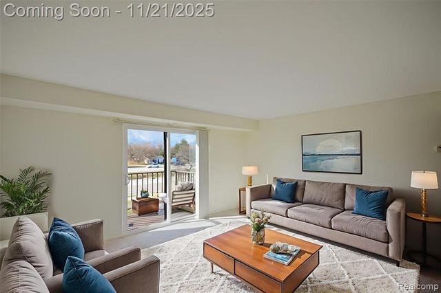 43298 Mound Road 40, Sterling Heights, MI 48314