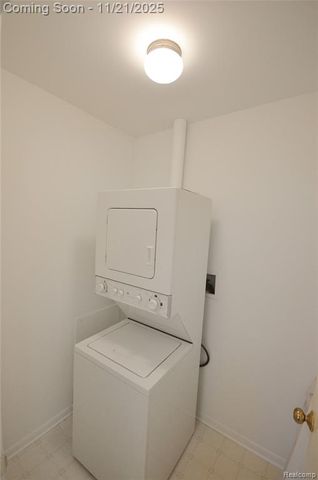 43298 Mound Road 40, Sterling Heights, MI 48314