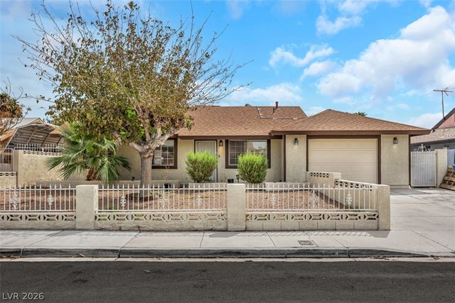 45 Sabino Circle, Las Vegas, NV 89110