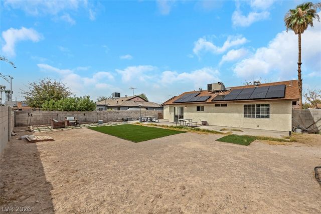 45 Sabino Circle, Las Vegas, NV 89110