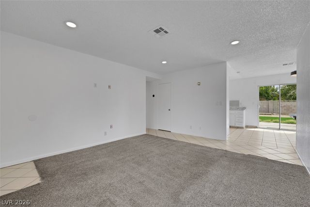 45 Sabino Circle, Las Vegas, NV 89110