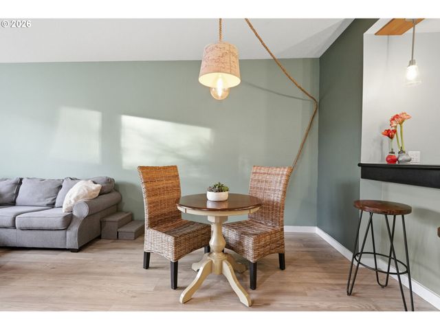 305 S MONTGOMERY St 406, Portland, OR 97201