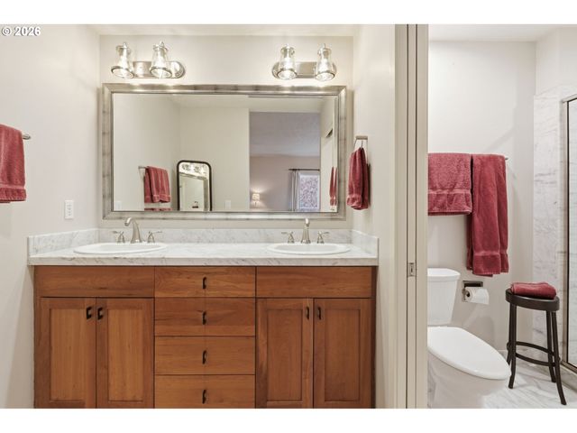 305 S MONTGOMERY St 406, Portland, OR 97201