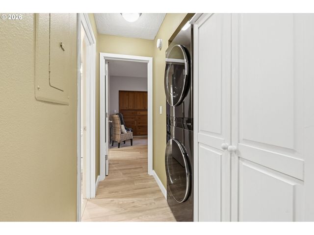 305 S MONTGOMERY St 406, Portland, OR 97201