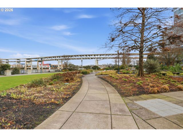 305 S MONTGOMERY St 406, Portland, OR 97201