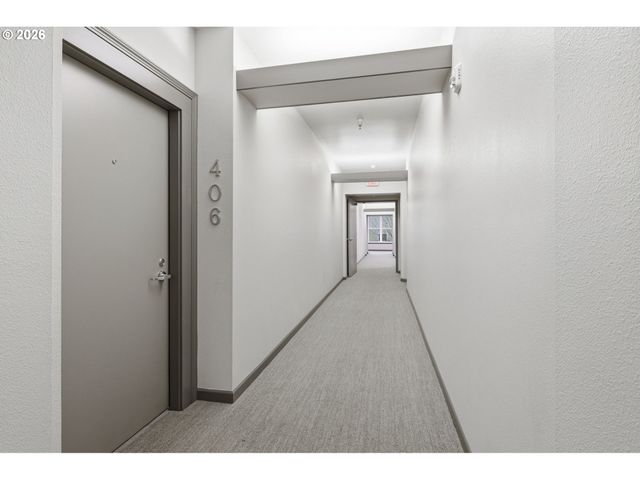 305 S MONTGOMERY St 406, Portland, OR 97201