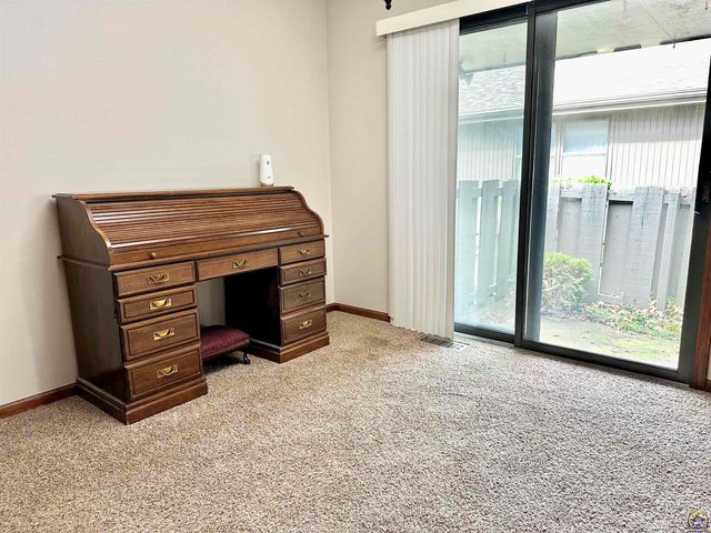 741 SW Mifflin RD, Topeka, KS 66606