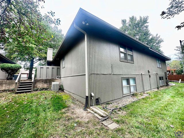 741 SW Mifflin RD, Topeka, KS 66606