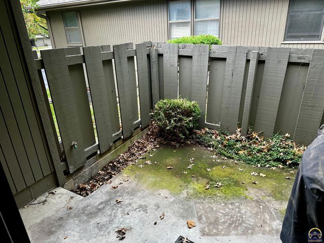 741 SW Mifflin RD, Topeka, KS 66606