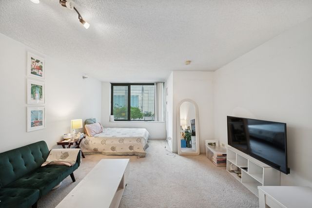 480 N MCCLURG Court 414, Chicago, IL 60611