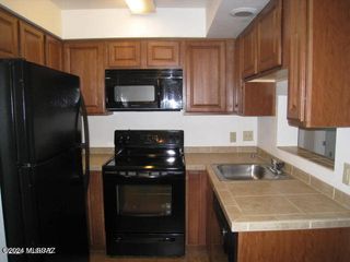 1810 E Blacklidge Dr Apt 209, Tucson, AZ 85719